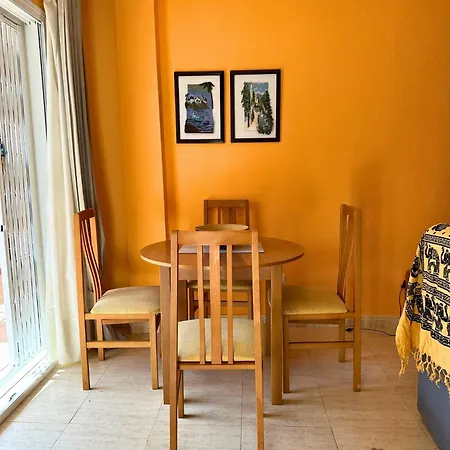アパート La Terraza Del Sur En Mil Palmeras カンポアモル